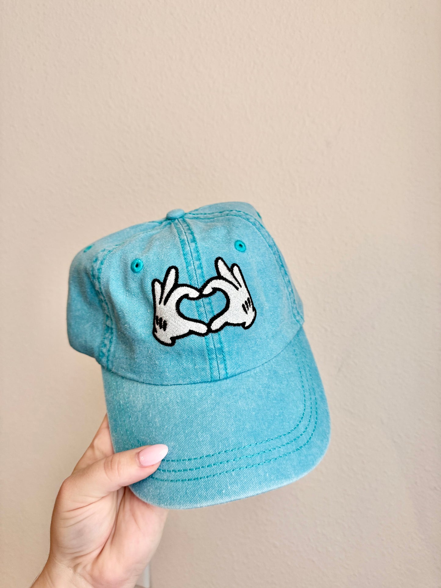 Mouse Heart Hands Hat