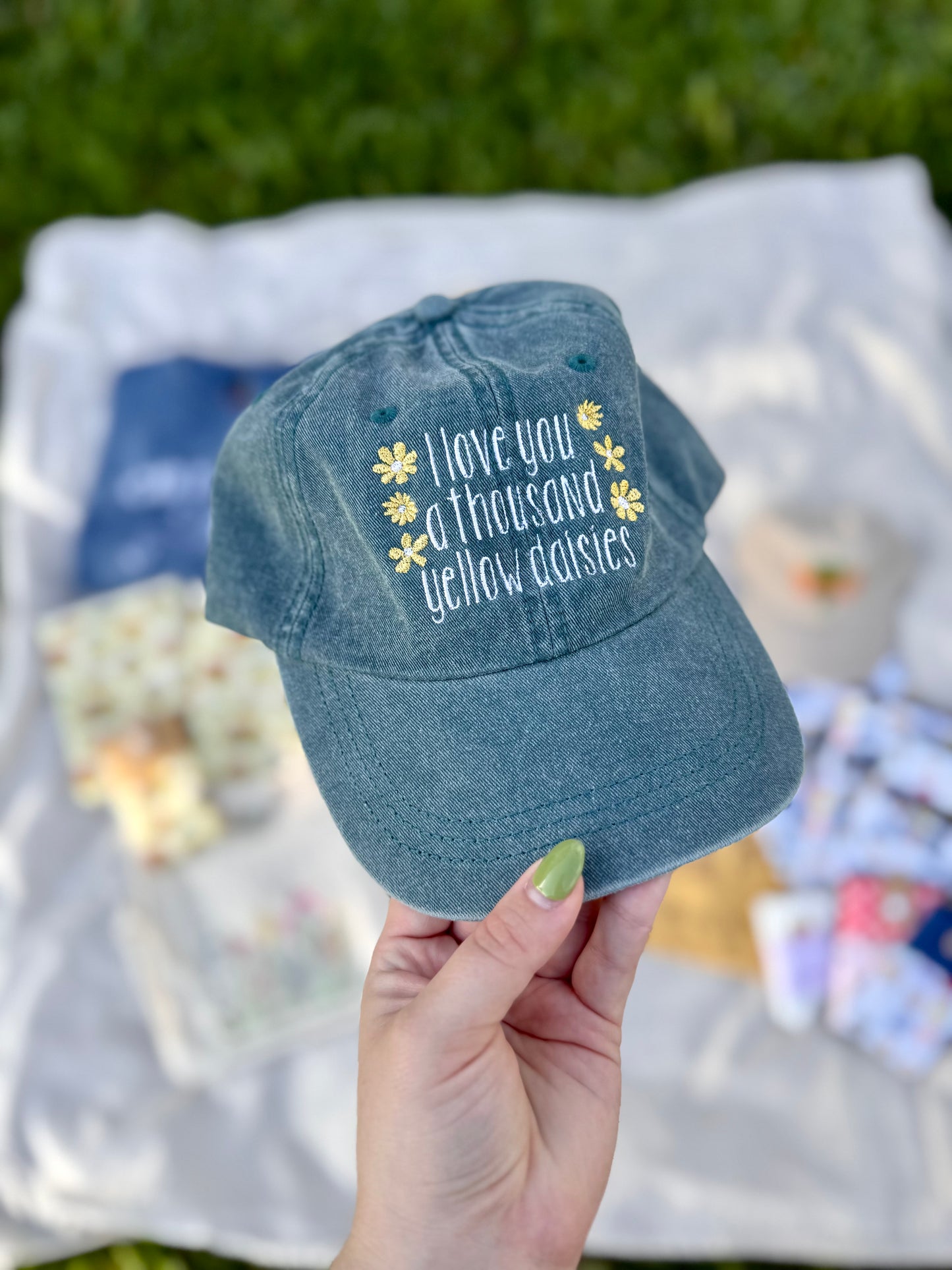 A Thousand Yellow Daisies Hat