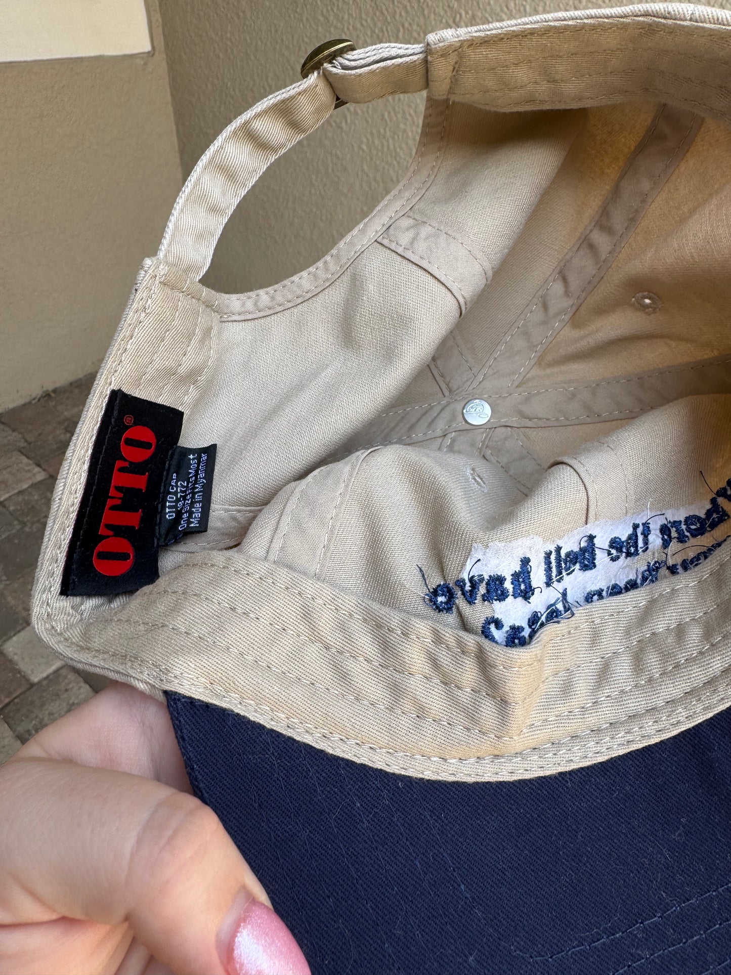 Oopsies Hat: Loca